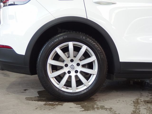 PORSCHE CAYENNE 2018 Image 31