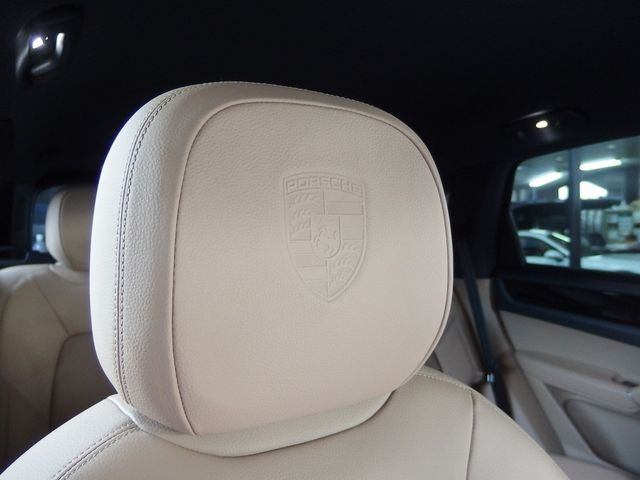 PORSCHE CAYENNE 2018 Image 31