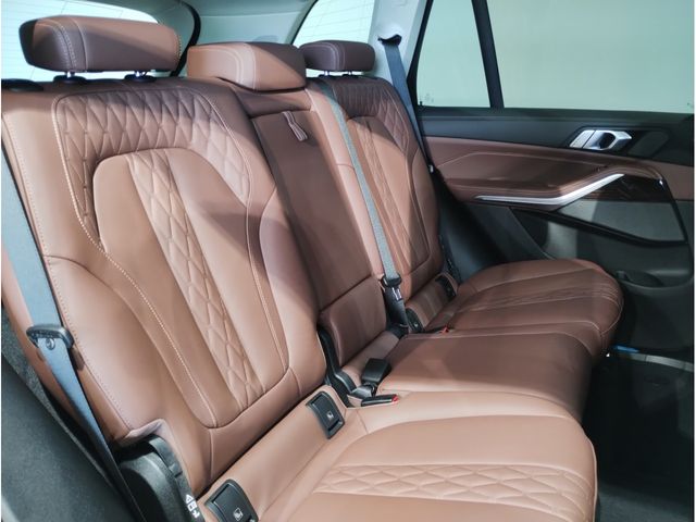 BMW X5 2025 Image 31