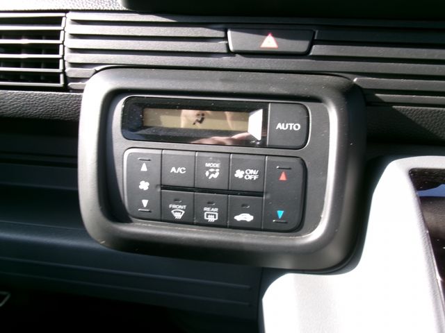 HONDA N-VAN 2025 Image 31