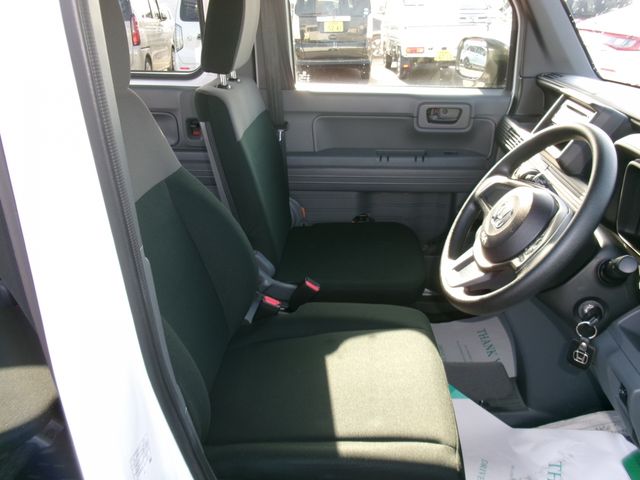 HONDA N-VAN 2025 Image 31