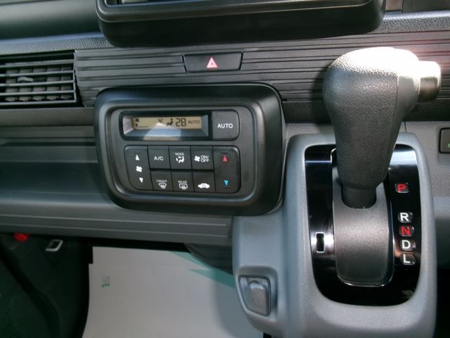 HONDA N-VAN 2025 Image 31