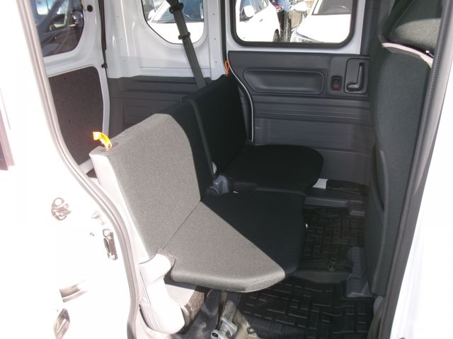 HONDA N-VAN 2025 Image 31