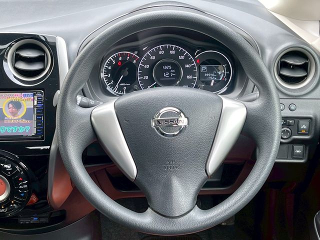 NISSAN NOTE 2015 Image 31