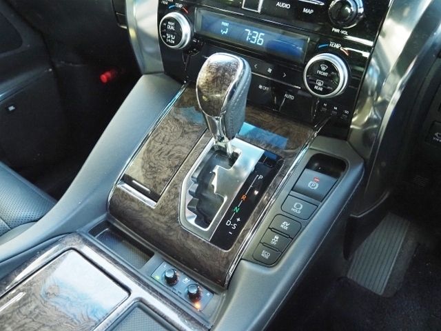 TOYOTA VELLFIRE  HYBRID 4WD 2020 Image 31