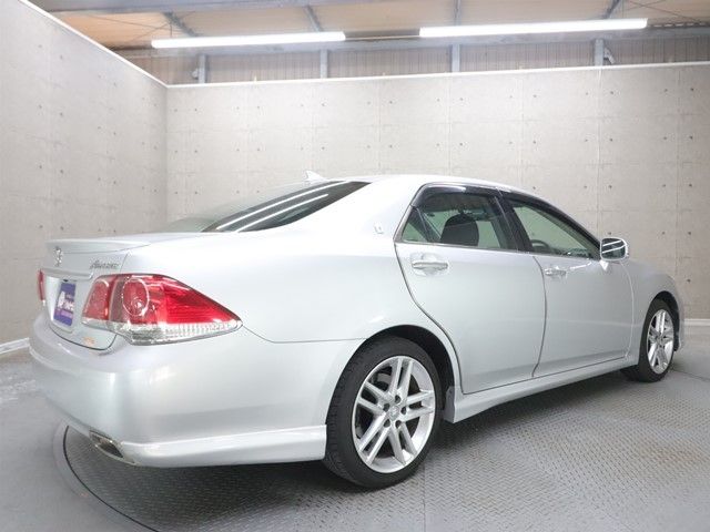 TOYOTA CROWN SEDAN 2010 Image 31