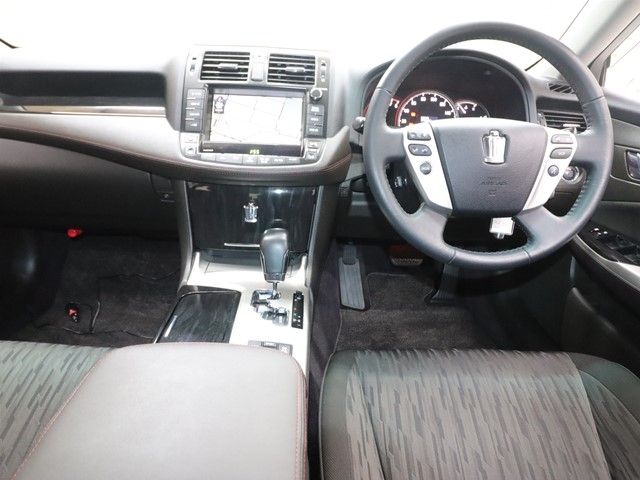 TOYOTA CROWN SEDAN 2010 Image 31