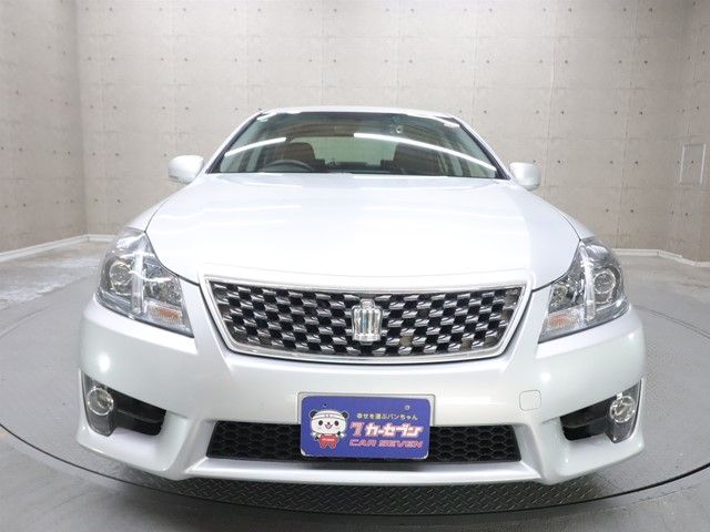 TOYOTA CROWN SEDAN 2010 Image 31