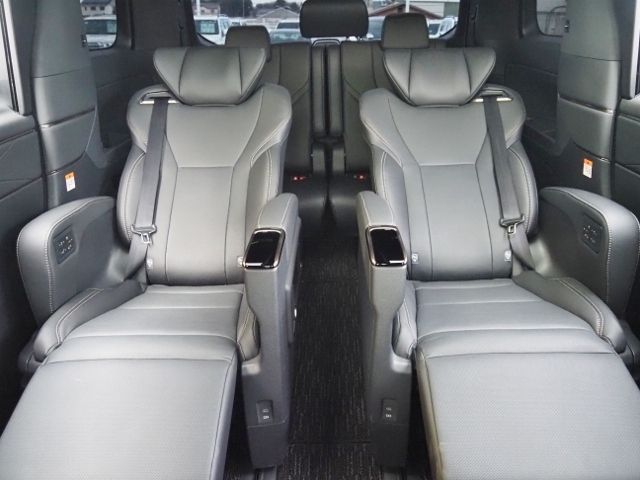 TOYOTA ALPHARD HYBRID 4WD 2025 Image 31