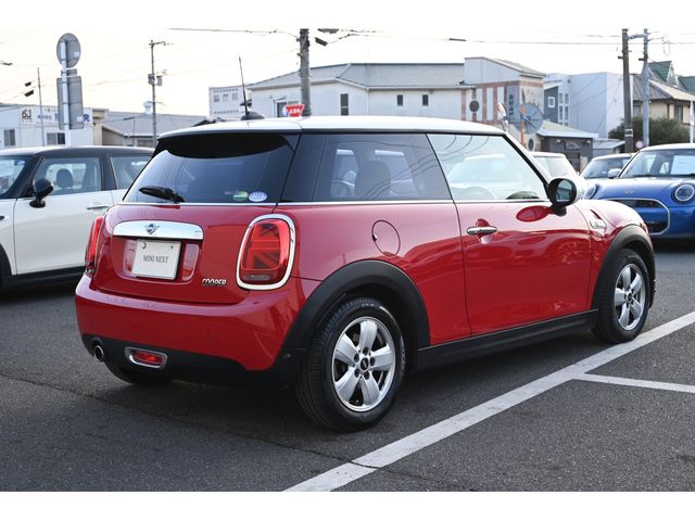 BMW MINI COOPER 2019 Image 31