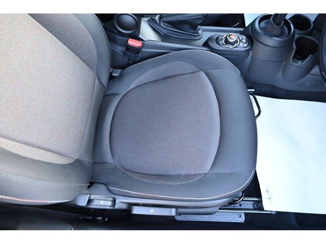 BMW MINI COOPER 2019 Image 31