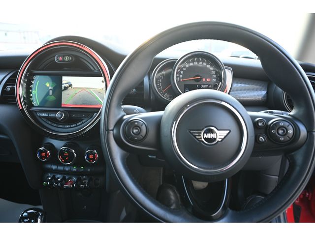 BMW MINI COOPER 2019 Image 31