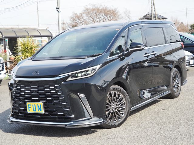 TOYOTA LEXUS LM500H 2024 Image 31