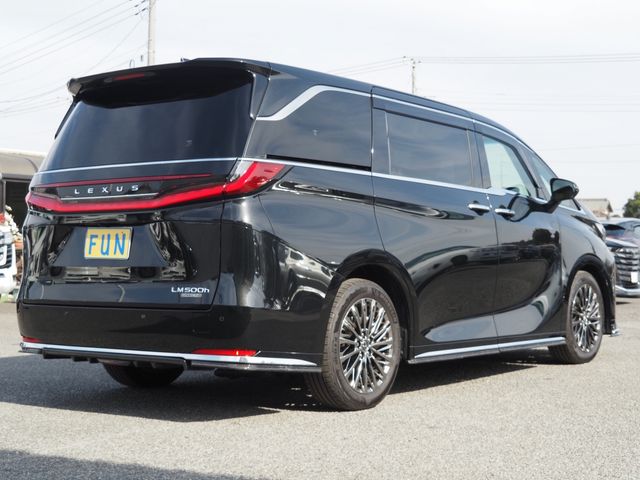 TOYOTA LEXUS LM500H 2024 Image 31