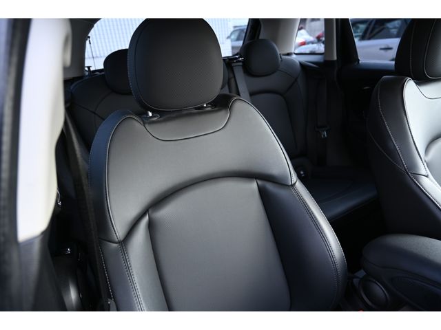 BMW MINI COOPER D 5DOOR 2021 Image 31