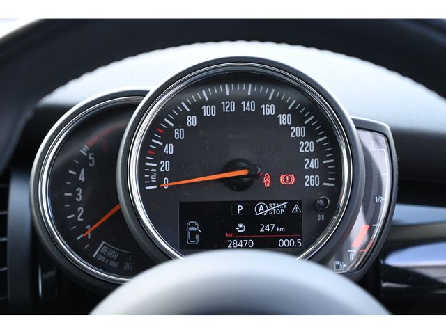 BMW MINI COOPER D 5DOOR 2021 Image 31