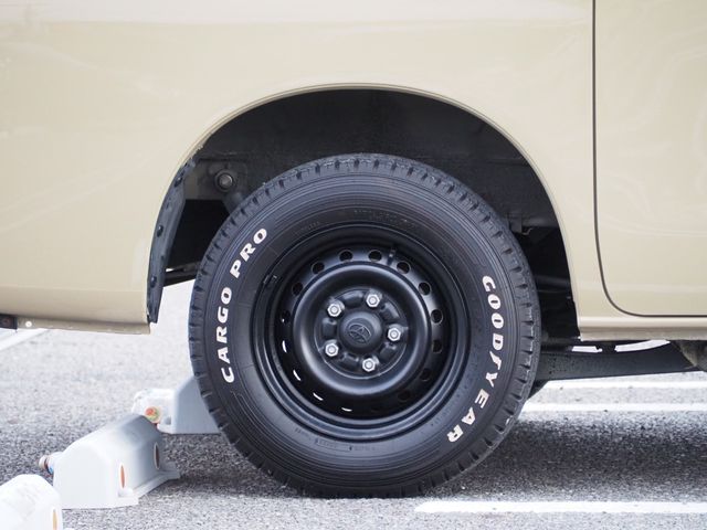 TOYOTA LITEACE VAN 2WD 2018 Image 31