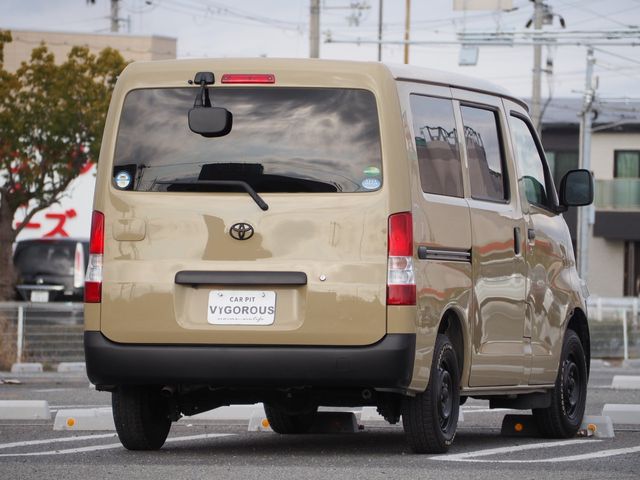 TOYOTA LITEACE VAN 2WD 2018 Image 31