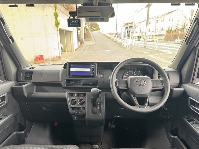 TOYOTA PIXIS VAN 2023 Image 31