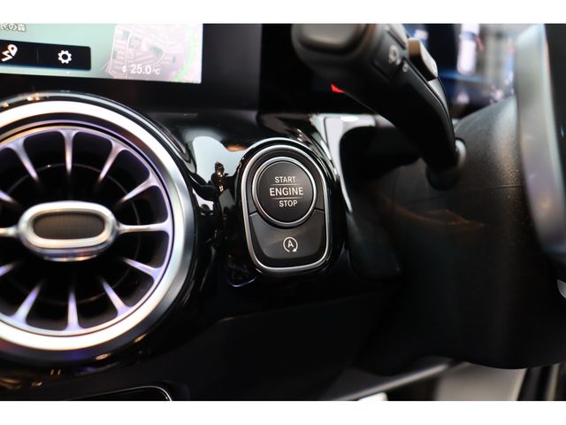 MERCEDES BENZ GLA CL 2020 Image 31