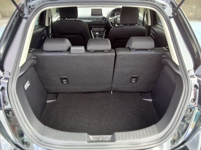 MAZDA DEMIO 2015 Image 31