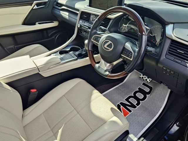 TOYOTA LEXUS RX450H 2WD 2019 Image 31