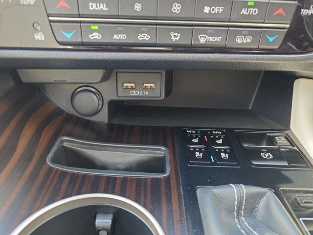 TOYOTA LEXUS RX450H 2WD 2019 Image 31