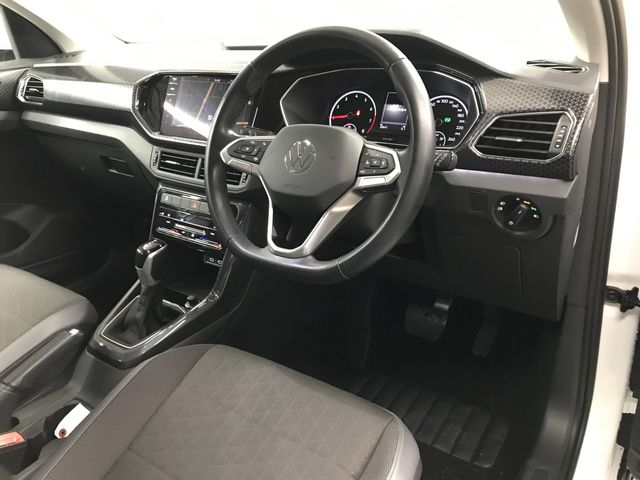 VOLKSWAGEN T-CROSS 2022 Image 31
