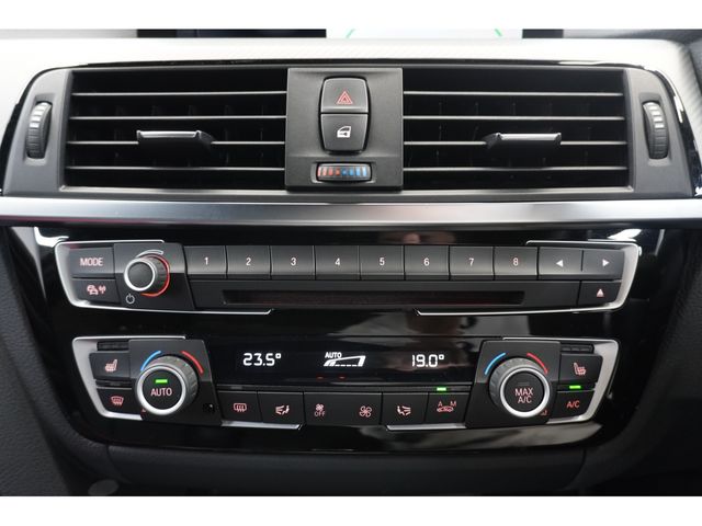 BMW 3SERIES SEDAN 2018 Image 31