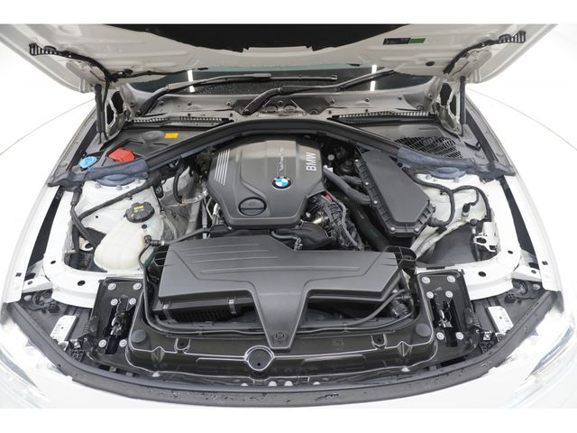 BMW 3SERIES SEDAN 2018 Image 31