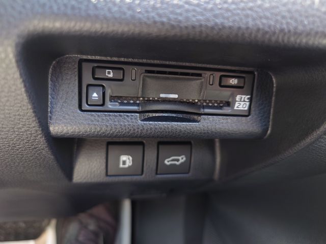 TOYOTA CROWN ESTATE 4WD 2025 Image 31