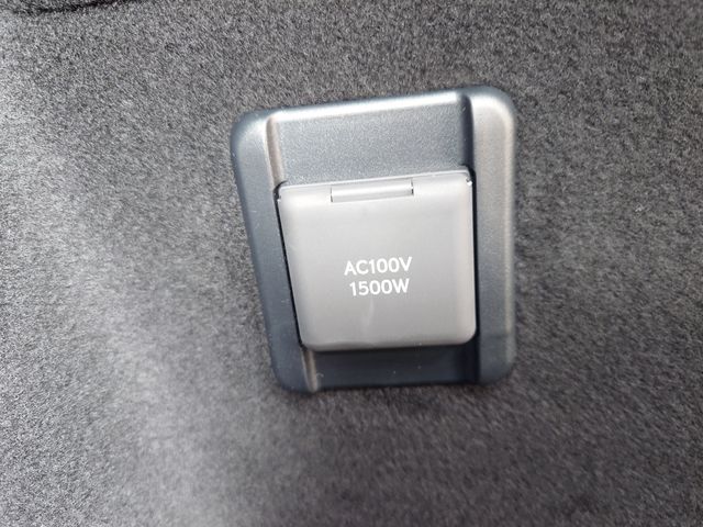 TOYOTA CROWN ESTATE 4WD 2025 Image 31