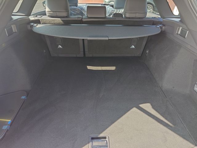 TOYOTA CROWN ESTATE 4WD 2025 Image 31