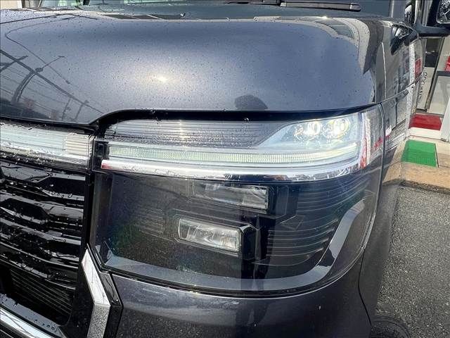 HONDA N BOX CUSTOM 2023 Image 31