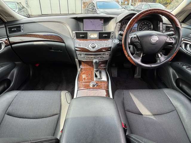 NISSAN FUGA 2010 Image 31