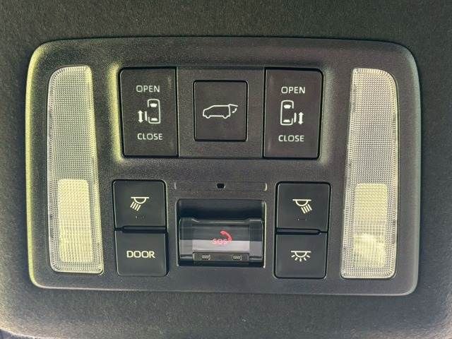 TOYOTA VOXY HYBRID 2023 Image 31