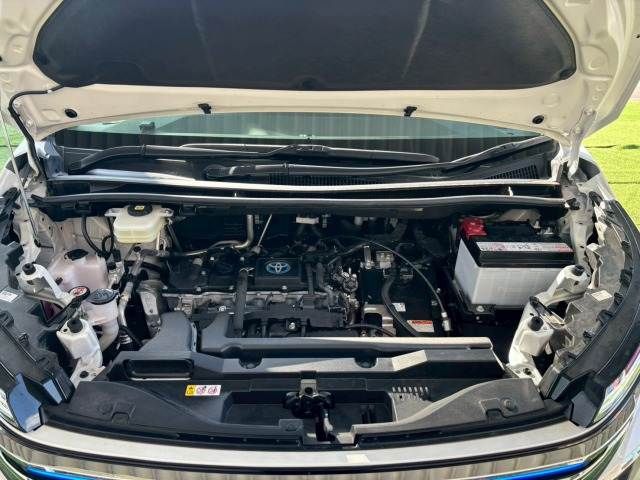 TOYOTA VOXY HYBRID 2023 Image 31