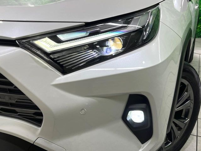 TOYOTA RAV4 HYBRID 4WD 2023 Image 31