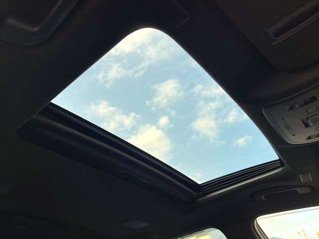 TOYOTA CROWN SEDAN HYBRID 2019 Image 31