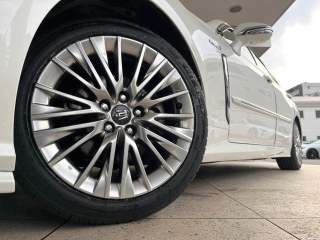 TOYOTA CROWN SEDAN HYBRID 2019 Image 31