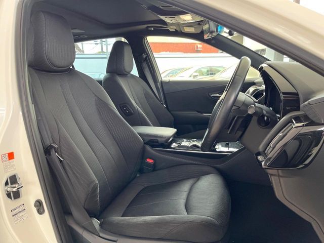 TOYOTA CROWN SEDAN HYBRID 2019 Image 31