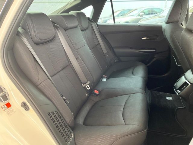 TOYOTA CROWN SEDAN HYBRID 2019 Image 31