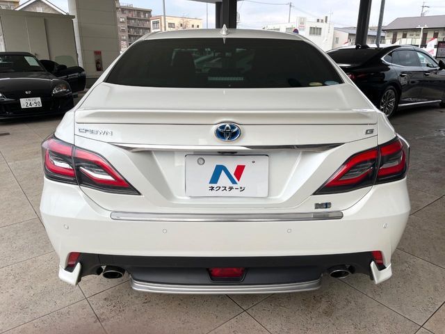 TOYOTA CROWN SEDAN HYBRID 2019 Image 31