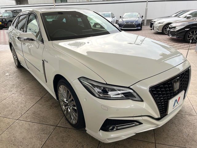 TOYOTA CROWN SEDAN HYBRID 2019 Image 31