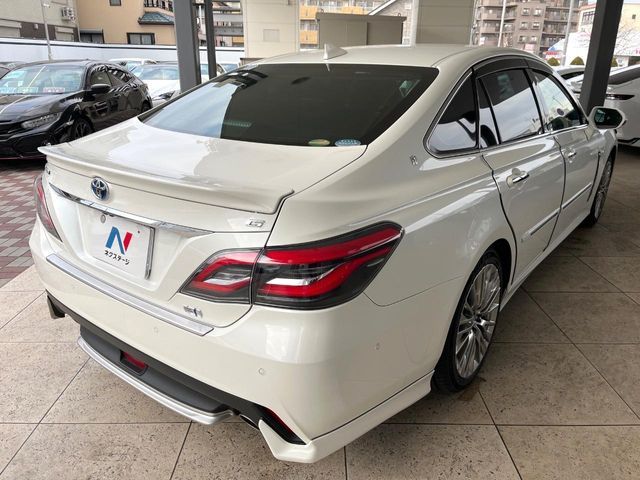 TOYOTA CROWN SEDAN HYBRID 2019 Image 31