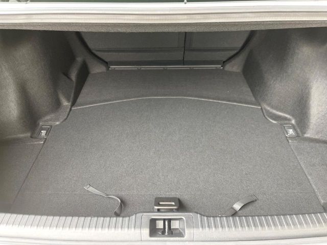 TOYOTA LEXUS IS300 2021 Image 31