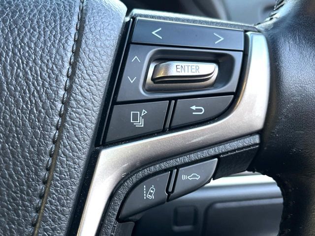 TOYOTA CROWN SEDAN HYBRID 2017 Image 31