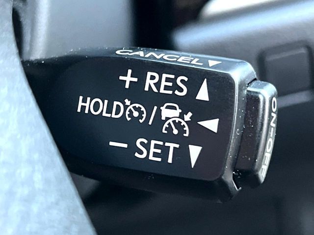 TOYOTA CROWN SEDAN HYBRID 2017 Image 31