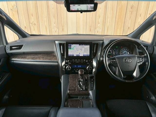 TOYOTA ALPHARD HYBRID 4WD 2019 Image 31