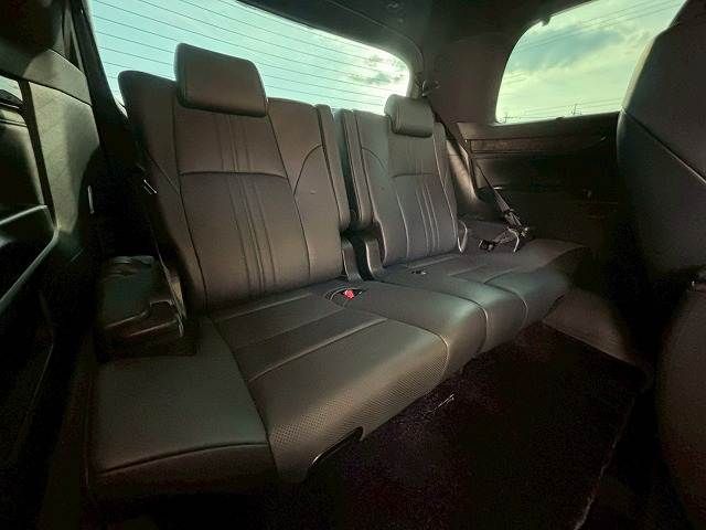 TOYOTA ALPHARD HYBRID 4WD 2019 Image 31